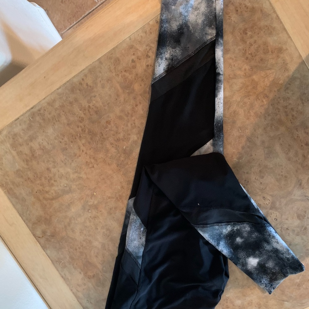 Workout leggings with pockets